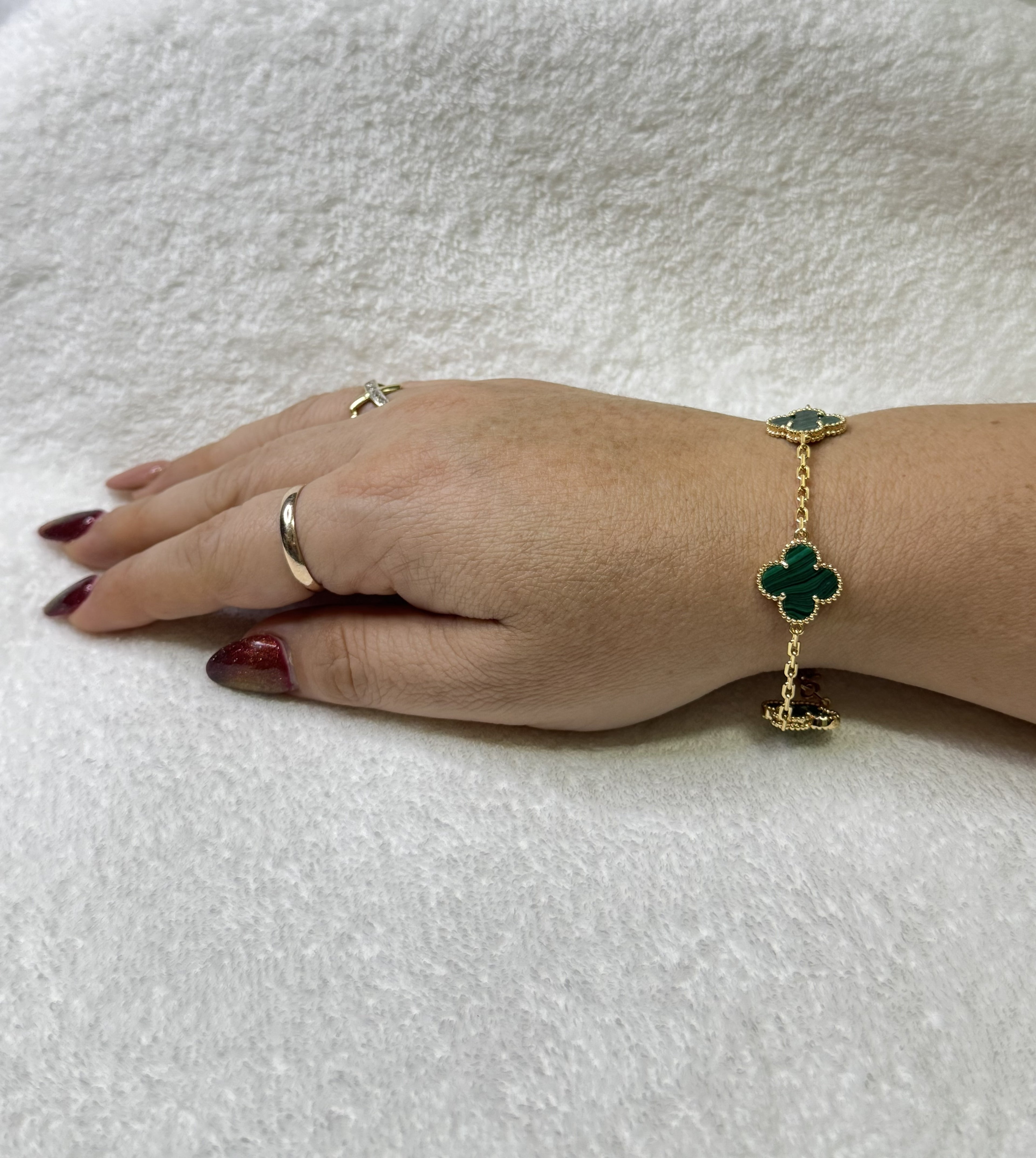 PULSERA 5 TREBOL DORADA CON TREBOL VERDE / PLATA .925 BAÑO DE ORO 18K
